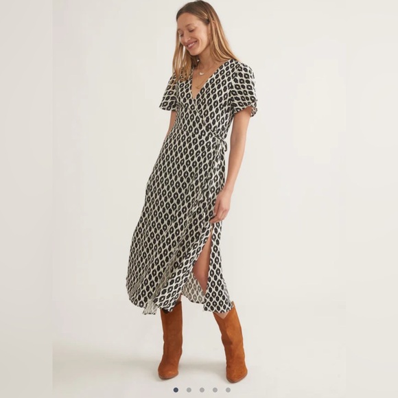 Marine Layer Dresses & Skirts - Marine Layer Emlyn Midi Dress Black and White Ecat Medium